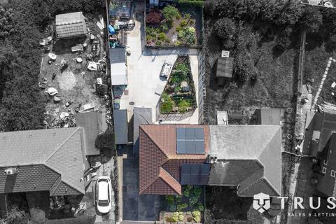 undefined, Curwen Crescent, Heckmondwike, WF16