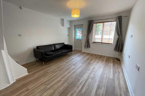 2 bedroom semi-detached house to rent, Denham Road, Acocks Green, Birmingham