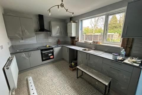 3 bedroom house to rent, Woodhouse Lane, MANCHESTER, M22