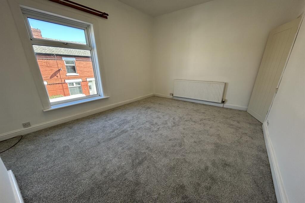 Bedroom 1.jpeg