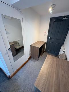 1 bedroom in a house share to rent, Teignmouth Road, Birmingham B29