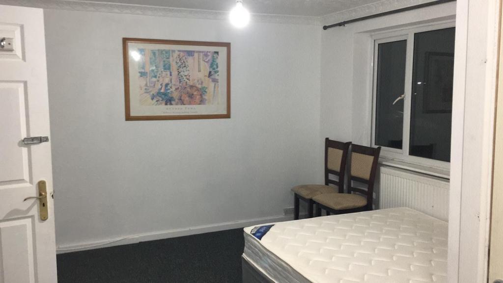 Studio flat furnished studio flat