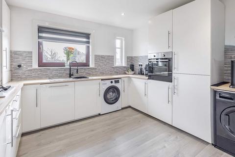 undefined, Albert Avenue, Grangemouth FK3