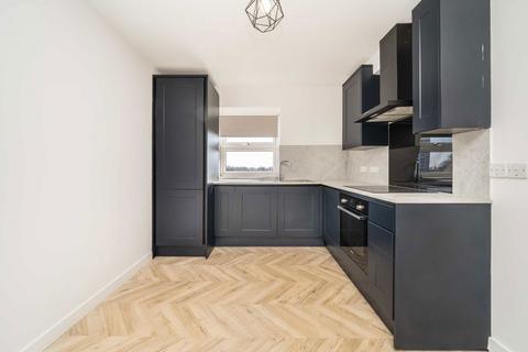 1 bedroom flat to rent, Queens Crescent, London NW5