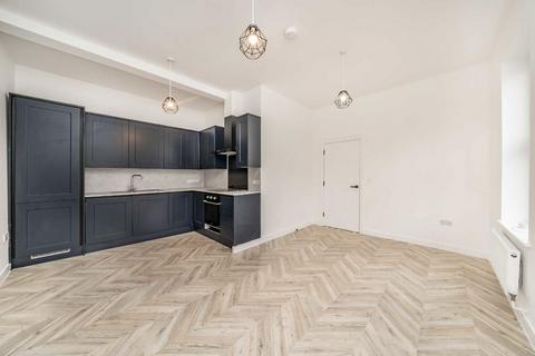 1 bedroom flat to rent, Queens Crescent, London NW5