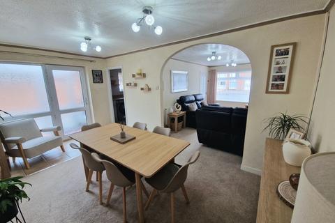 3 bedroom bungalow for sale, Mayfield Avenue, Thornton FY5