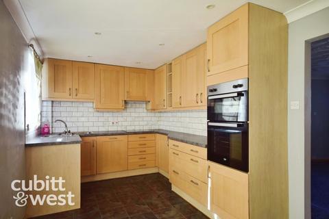 undefined, Crowther Close Southampton SO19