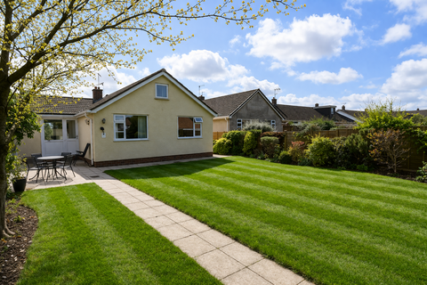 3 bedroom detached bungalow for sale, Westway, Bristol BS48