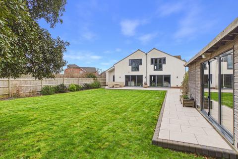 4 bedroom detached house for sale, Greenaway Lane, Warsash, SO31 9HS