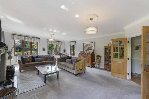 5 bedroom detached house for sale, Trottiscliffe Road, West Malling ME19