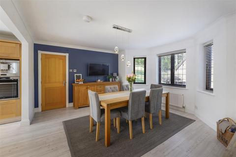 5 bedroom detached house for sale, Trottiscliffe Road, West Malling ME19