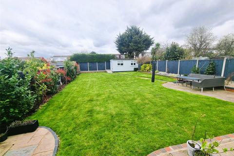 4 bedroom detached house for sale, Cheapside East, Rayleigh, Essex, SS6