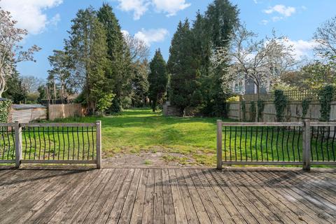 undefined, Couchmore Avenue, Esher, KT10