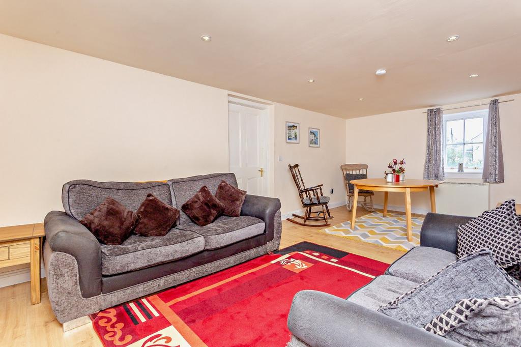 Lot 2 - Flat 1