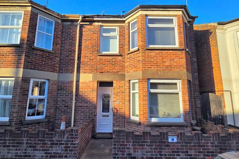 3 bedroom semi-detached house for sale, Cross Road, Gorleston