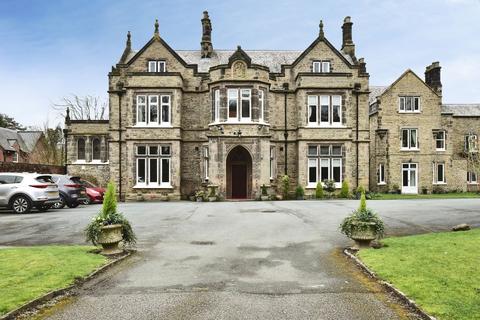 2 bedroom retirement property for sale, Hall Lane, Knutsford WA16