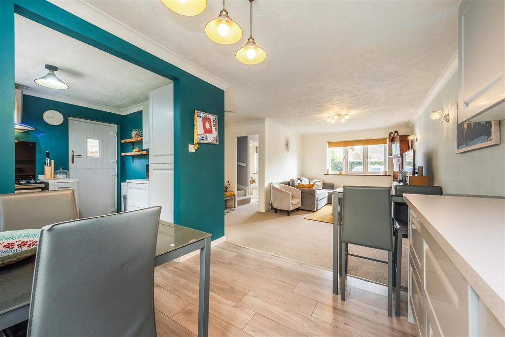 Sitting/Dining Room