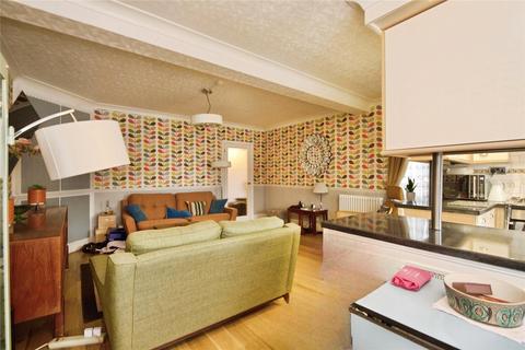 2 bedroom flat for sale, Blake Hall Road, London, E11