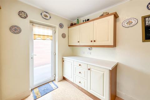 2 bedroom bungalow for sale, Hollybush Avenue, St. Albans, Hertfordshire, AL2