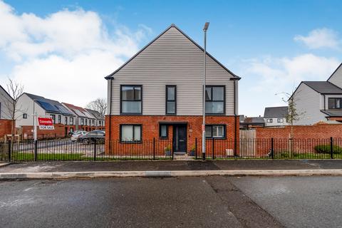 3 bedroom semi-detached house for sale, Juniper Avenue, Bushbury, Wolverhampton