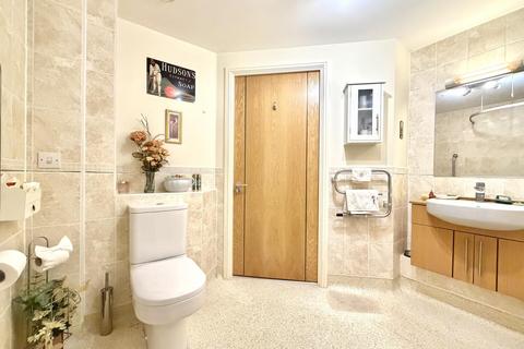 1 bedroom apartment for sale, Flat 27, Somers Brook Court Foxes Road, Newport