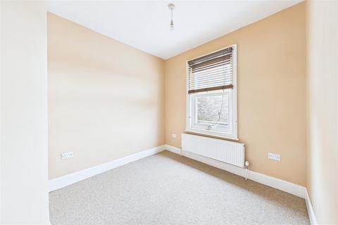 undefined, Convenient location close to Clevedon Town Centre