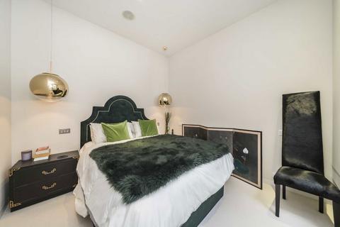 2 bedroom house to rent, Victoria Grove Mews, London W2