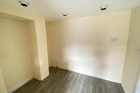 3 bedroom terraced house for sale, Bethania Street, Glynneath, Neath, Neath Port Talbot.