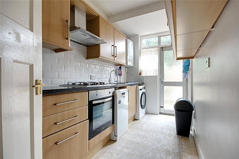 3 bedroom terraced house to rent, Oaklands Avenue, London, N9