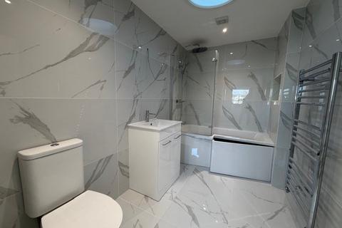 4 bedroom semi-detached house to rent, Epsom Close, WEST MALLING