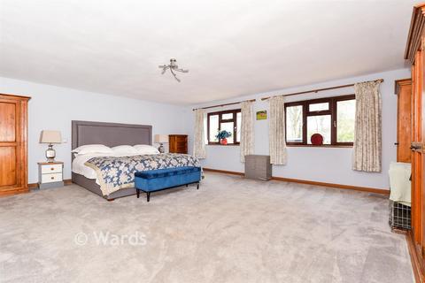 4 bedroom detached bungalow for sale, Lenham Road, Maidstone ME17