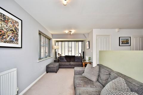 2 bedroom detached house for sale, Teddington Drive, Leybourne, West Malling