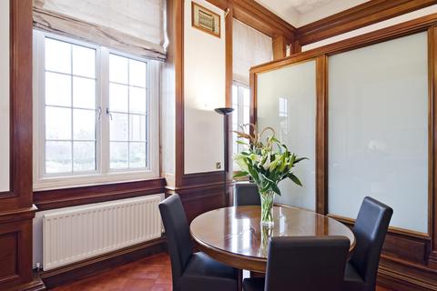 1 bedroom flat to rent, Rosebery Avenue London EC1R