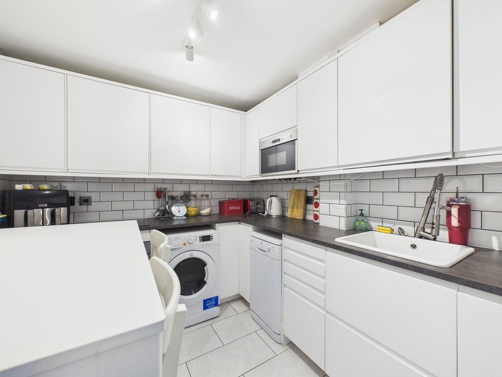 Kitchen (2)