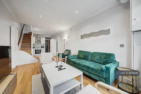 3 bedroom detached house to rent, London, London, SW16