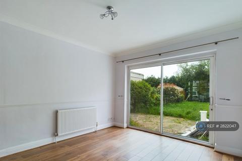 undefined, Vale Croft, Pinner, HA5