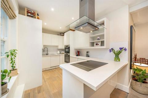 3 bedroom flat to rent, Dorset Street, London W1U