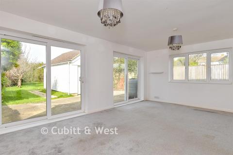 4 bedroom detached house for sale, Telscombe Cliffs Way, Telscombe Cliffs BN10