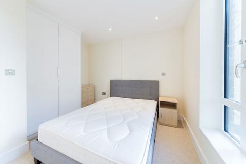 2 bedroom flat to rent, Keymer Place, London E14