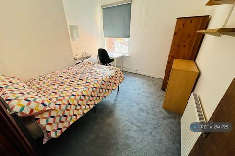 6 bedroom terraced house to rent, Blackman Lane, Leeds, LS2