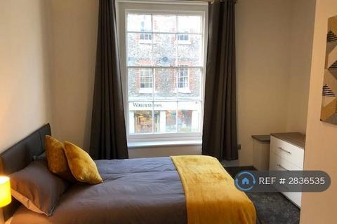 1 bedroom in a flat share to rent, High Street, Newport, PO30