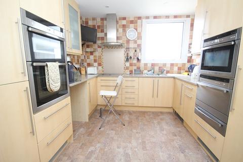 3 bedroom apartment for sale, West Cliff Road, Bournemouth, BH2