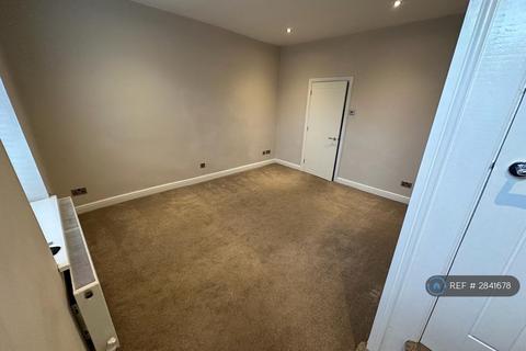 undefined, Ravenscar Avenue, Leeds, LS8