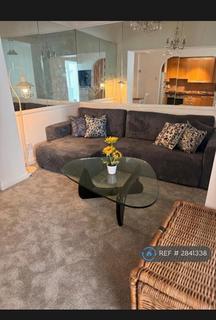 2 bedroom terraced house to rent, Chalk Farm Road, London, NW1