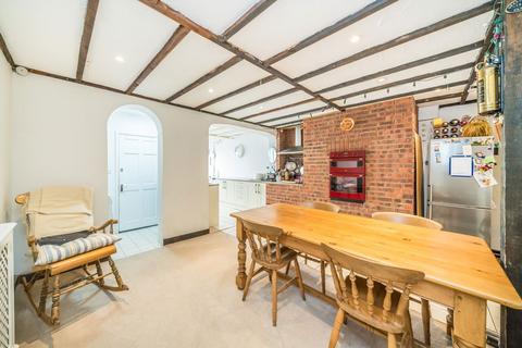 3 bedroom house for sale, Alston Road, London SW17