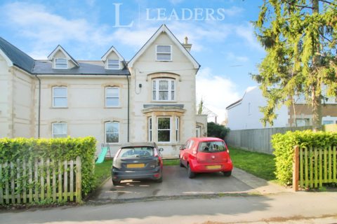 2 bedroom flat to rent, Princes Road, Redhill, RH1