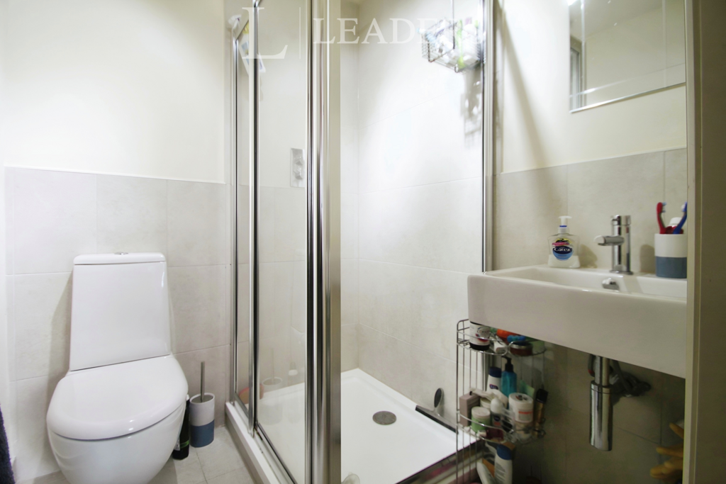 A4737701-ensuite[1]