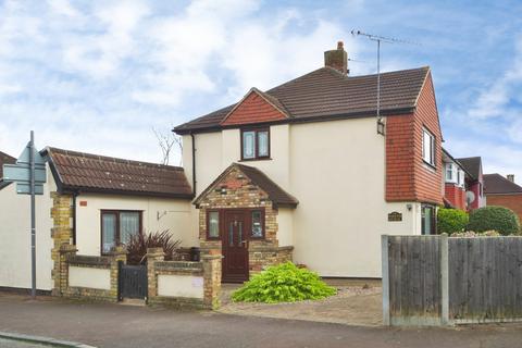 3 bedroom end of terrace house for sale, Marston Avenue, Dagenham, Barking and Dagenham, RM10