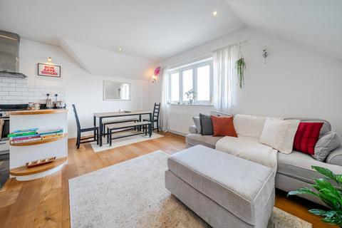 1 bedroom flat for sale, Drewstead Road, Streatham Hill, London, SW16