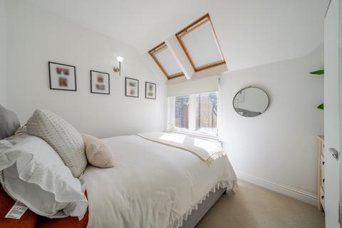 1 bedroom flat for sale, Drewstead Road, Streatham Hill, London, SW16
